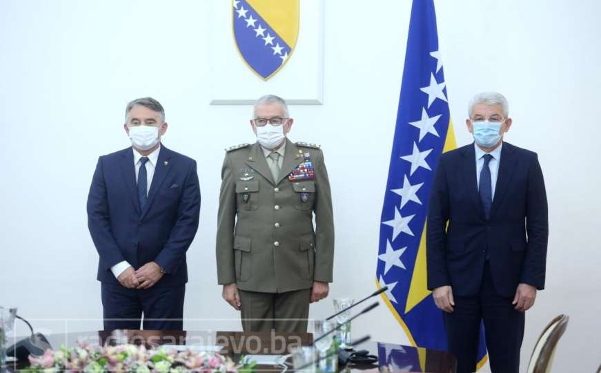 Komšić i Džaferović razgovarali sa generalom iz Europske unije 
